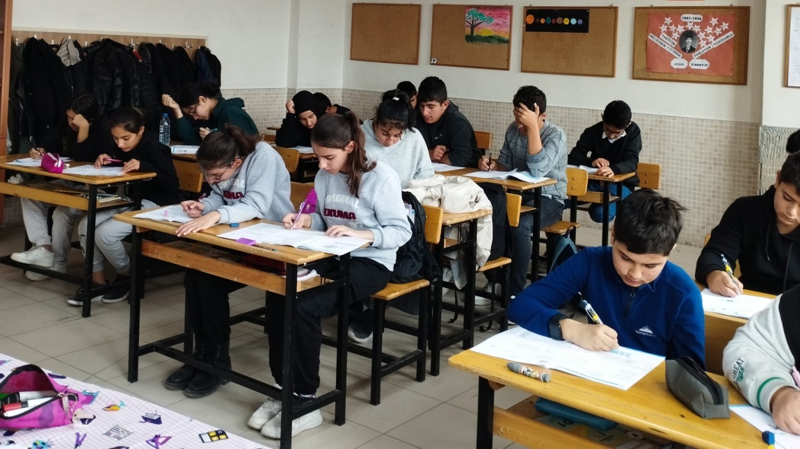 1. 8.Sınıf Öğrencilerimize Konya İl Geneli 1.LGS İzleme Değerlendirme Sınavı Yapıldı.